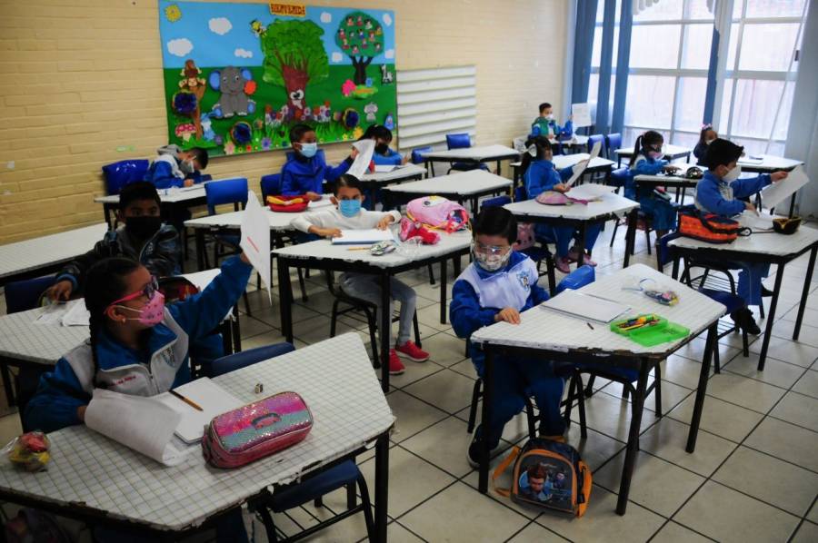 Con semáforo verde, Nuevo León iniciaría el nuevo ciclo escolar presencialmente