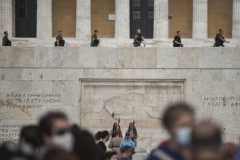 Grecia recibir&aacute; a turistas de terceros pa&iacute;ses