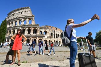 Italia registra 881 casos de Covid-19 y 17 decesos