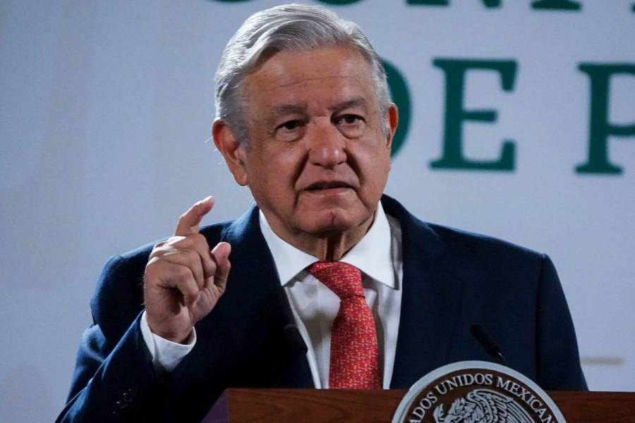 Es deporte nacional echarle la culpa a austeridad: AMLO sobre declaraciones del INE