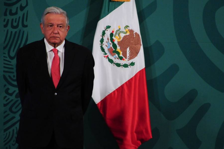 AMLO pide a la clase media no ser aspiracionalista, ni querer ser fif&iacute;