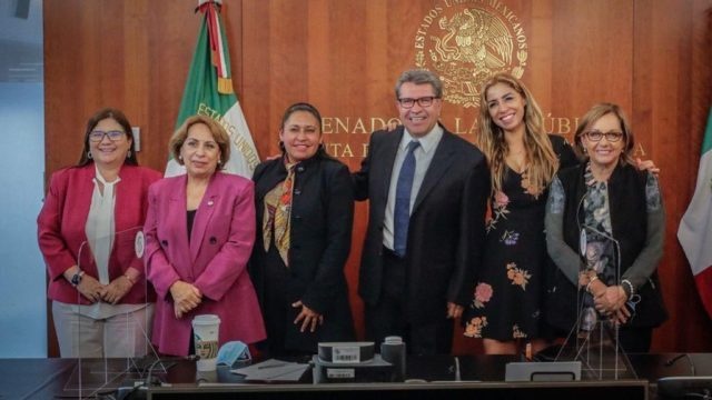 Será una mujer quien presida el Senado: Monreal