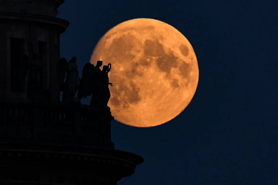 La Nasa lanzará misión para explorar el lado obscuro de la Luna