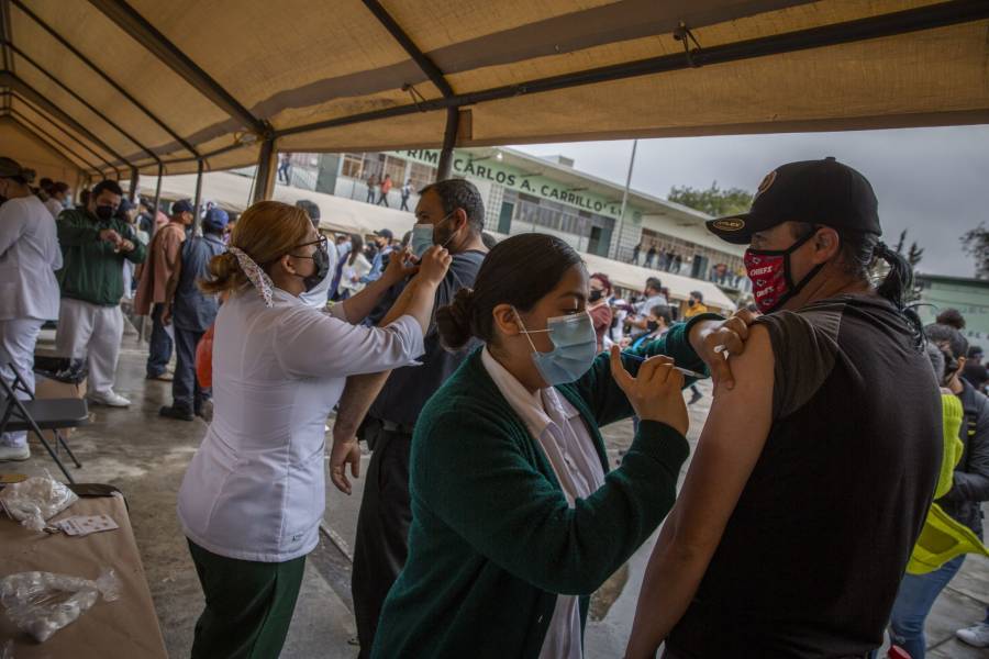 En México, aumentan casi 5 mil los nuevos casos de coronavirus y se suman 342 fallecidos