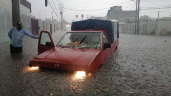 Por lluvias, se registran grandes inundaciones en Edomex