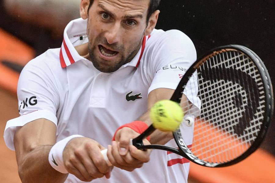 Novak Djokovic se mete en la final de dobles del torneo de Mallorca