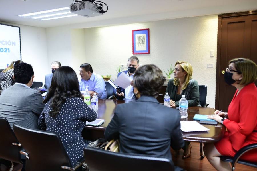 Chihuahua: Maru Campos se reúne con secretaria de Función Pública estatal por cambio de gobierno