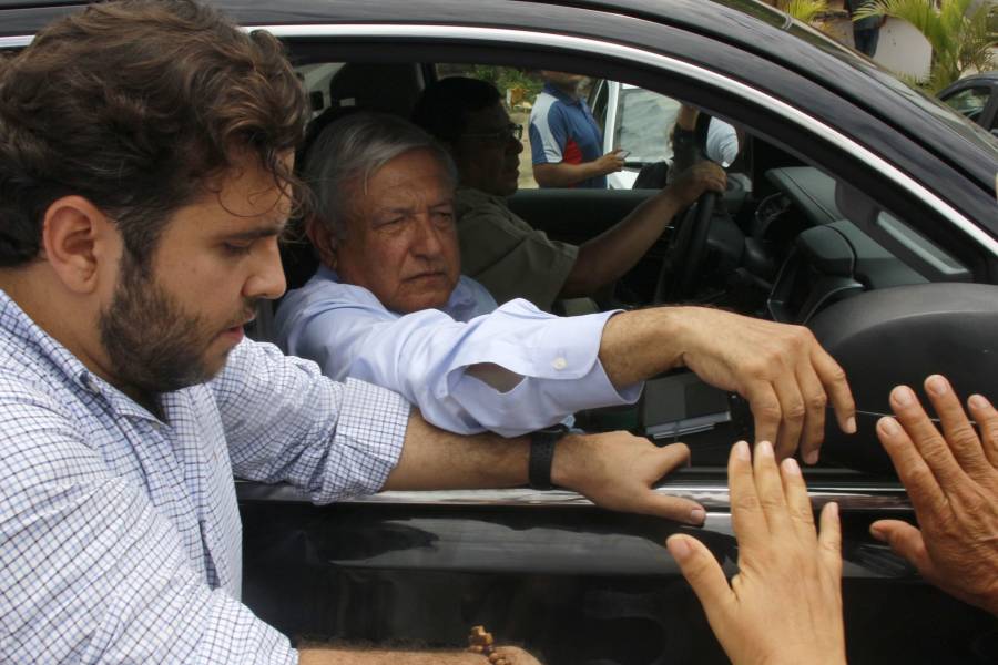 Esto se sabe del paso de AMLO frente a hombres armados en Guerrero