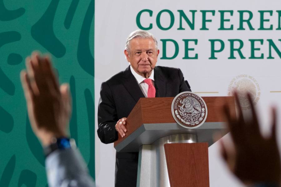 Si uso l&uacute;dico de la mariguana es perjudicial, AMLO plantear&iacute;a cambios legislativos
