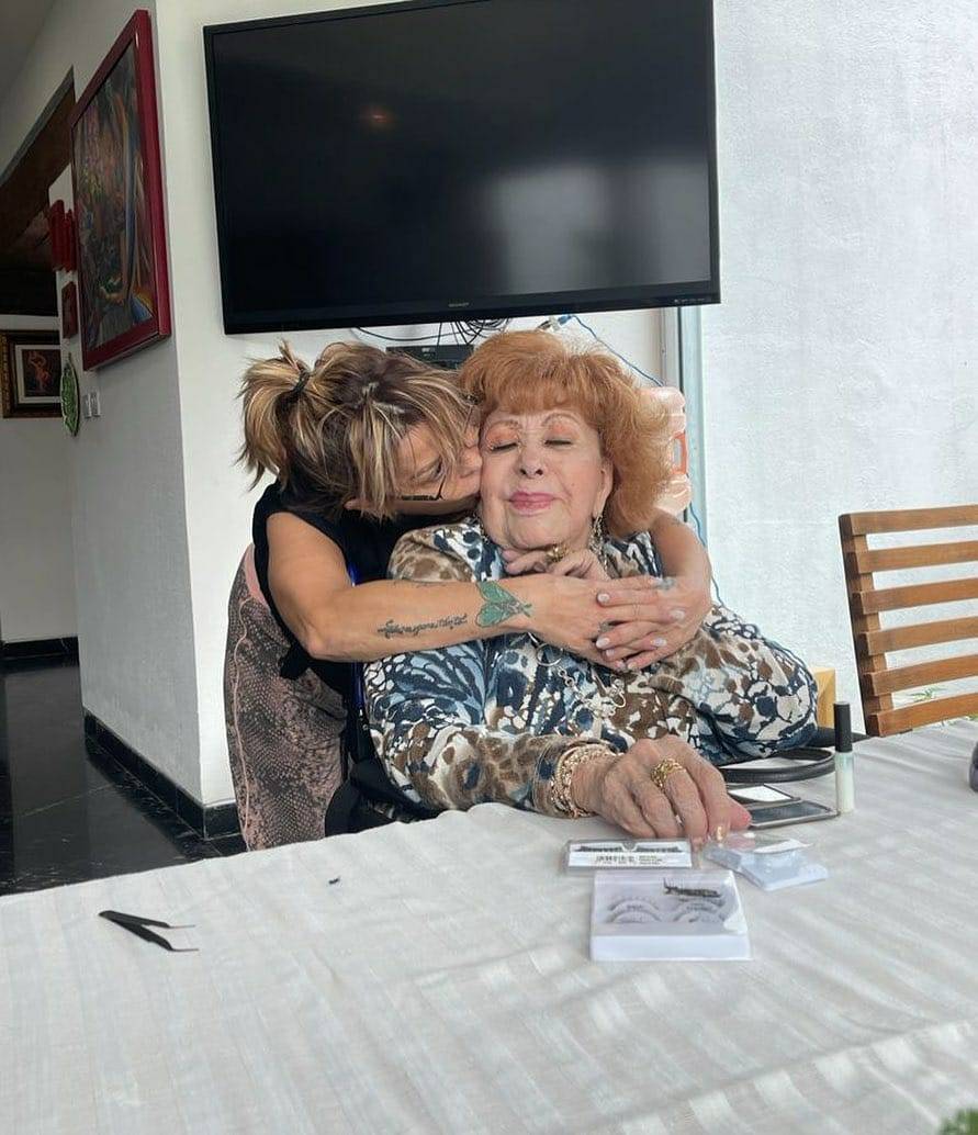 Silvia Pinal ya se encuentra en casa, tras ser hospitalizada