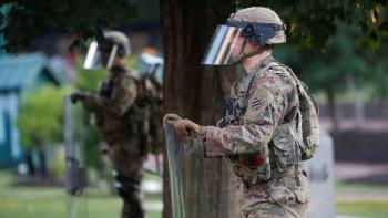 Dakota del Sur env&iacute;a a Guardia Nacional para defender la frontera con M&eacute;xico