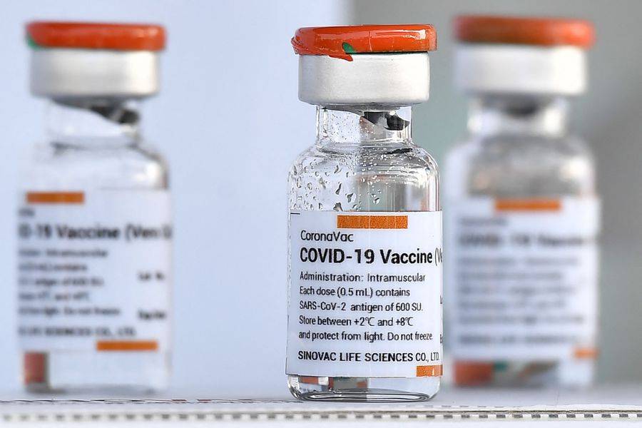 Sinovac reduce 3 veces menos su efectividad en variante Delta: Liu Peicheng