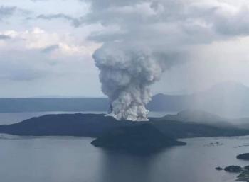 Filipinas se encuentra en alerta tras erupci&oacute;n del volc&aacute;n Taal