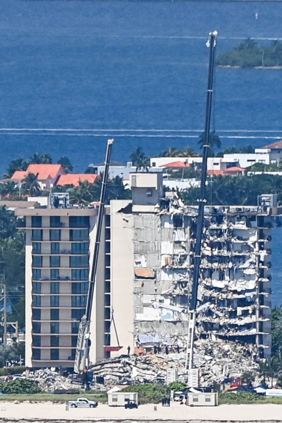 En Miami, demolerán lo que quedó del edificio derrumbado