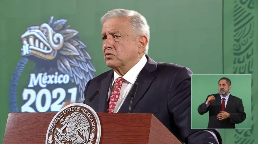 Critica AMLO derrumbe de edificio en Miami