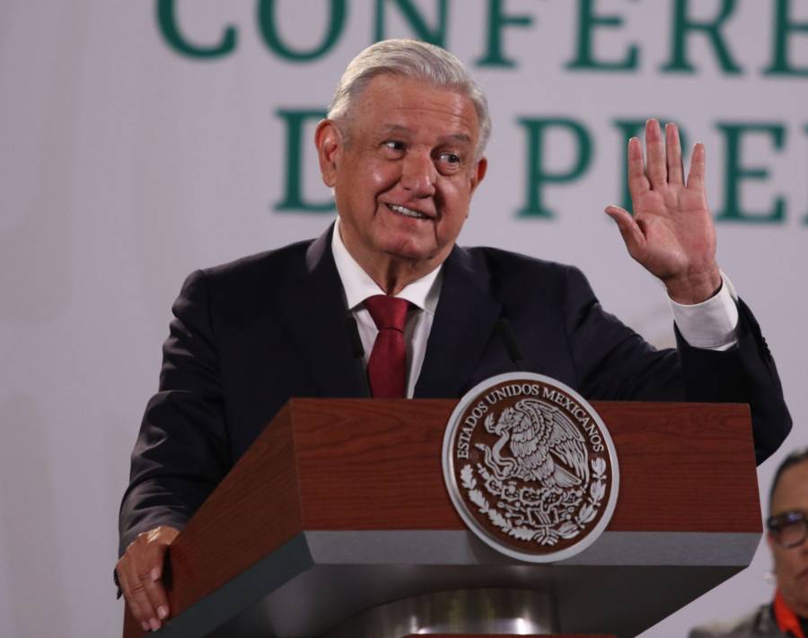 “No soy Peña ni Calderón, mi estrategia es abrazos no balazos”: AMLO
