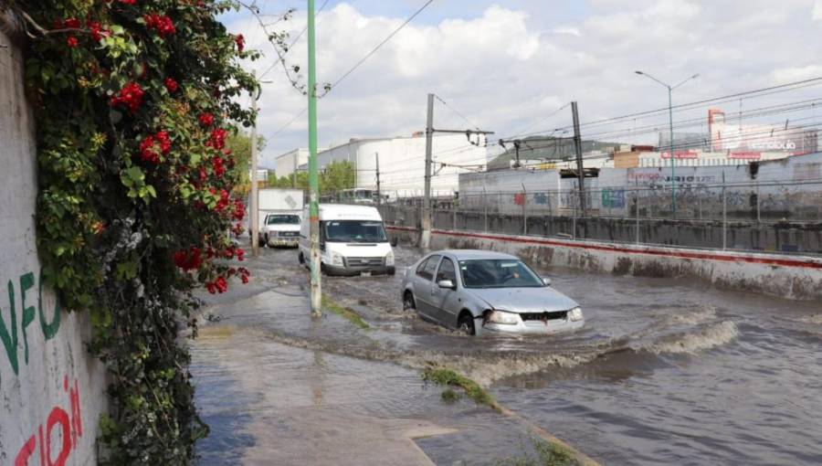 Fuertes lluvias en Edomex dejan 450 viviendas afectadas