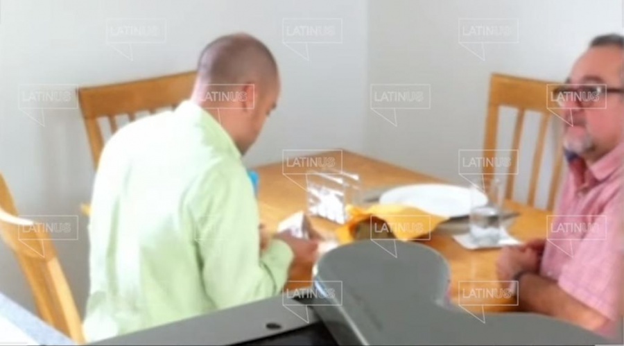 Nuevo video en el que otro hermano de AMLO recibe dinero en efectivo en época electoral
