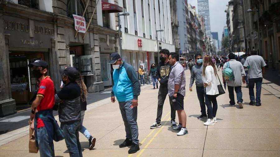 La OPS confirma tercera ola COVID en México
