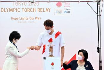 Antorcha ol&iacute;mpica llega a Tokio en un relevo sin p&uacute;blico