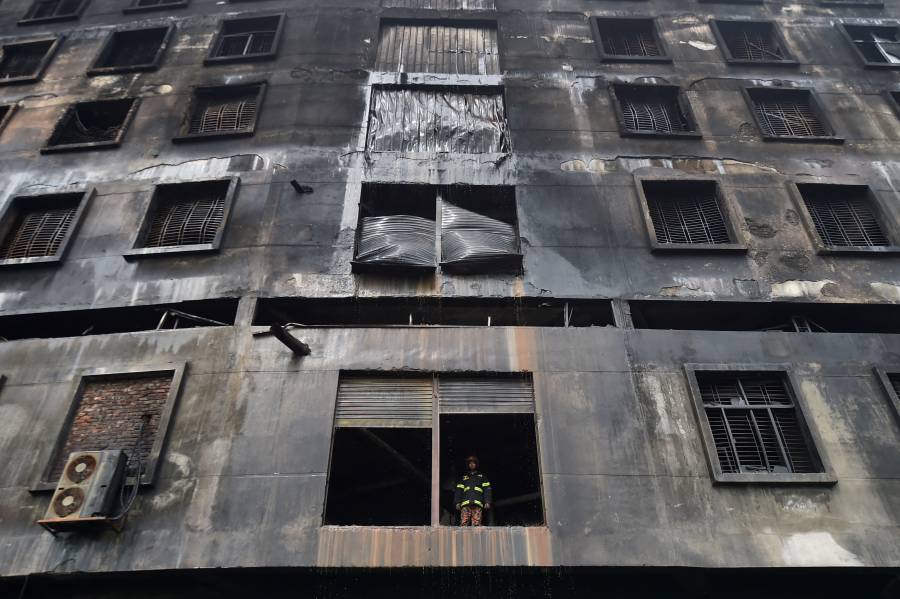 Capturan a dueño de fábrica incendiada en Bangladesh