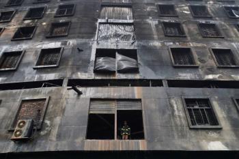 Capturan a due&ntilde;o de f&aacute;brica incendiada en Bangladesh