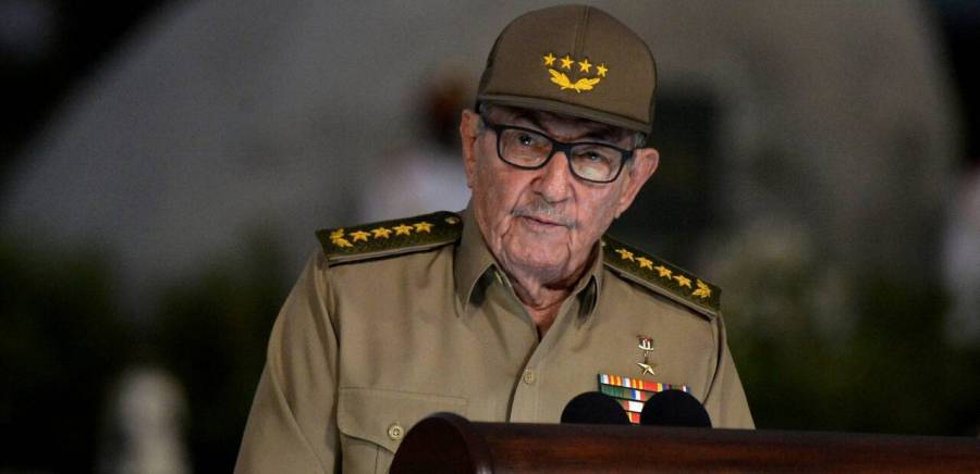 Participa Raúl Castro en reunión del PC para abordar asunto de las protestas
