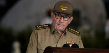 Participa Ra&uacute;l Castro en reuni&oacute;n del PC para abordar asunto de las protestas