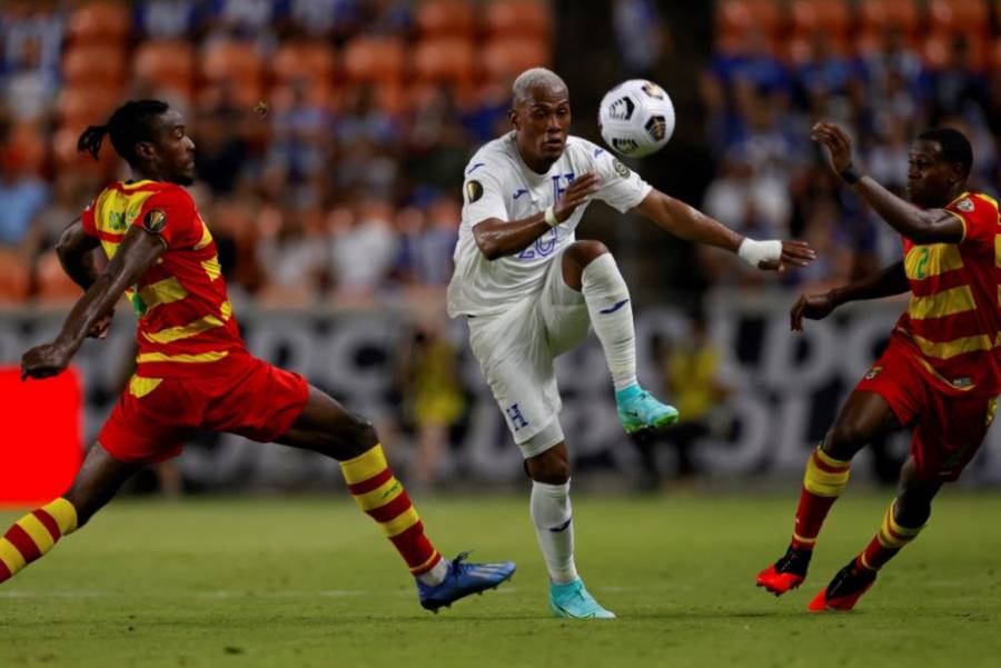 Honduras golea a Granada en debut de ambos en la Copa Oro 2021