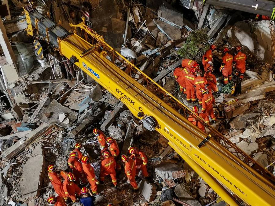 Asciende a 17 la cifra de muertos por colapso de hotel en China