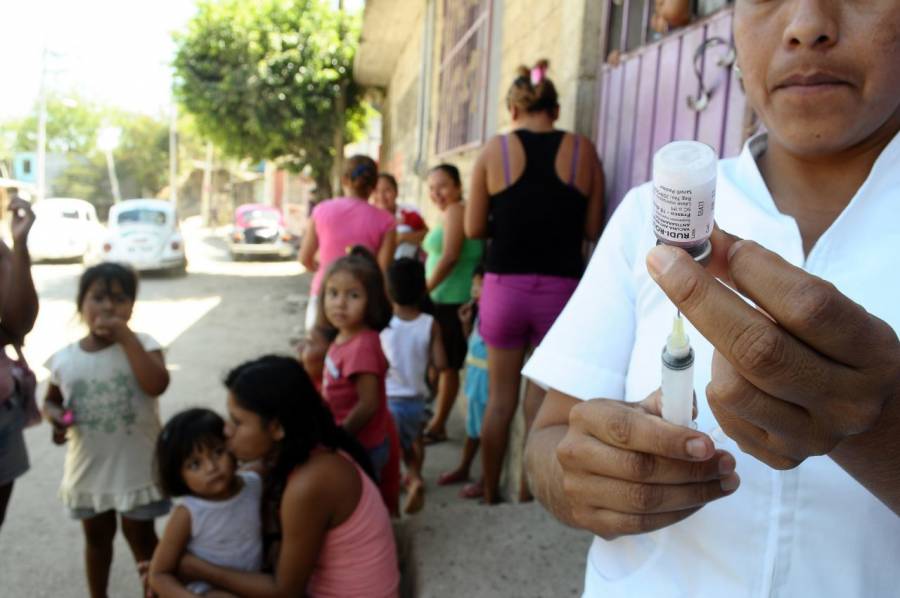 Advierten riesgos por falta de vacunación infantil; en México aumentaron los niños sin inmunizar