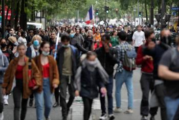 Francia exigir&aacute; certificado de vacunaci&oacute;n para acudir a restaurantes y cines