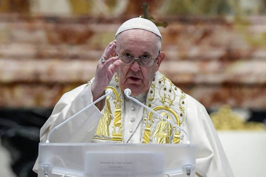 El papa Francisco limitará las misas en latín