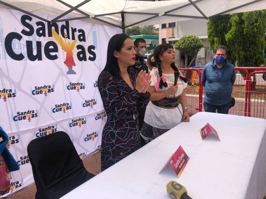 Sandra Cuevas arranca campaña de prevención de cáncer de mama.