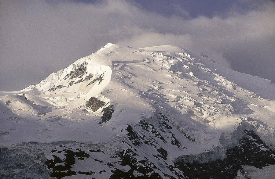 Un alpinista italiano murió en la cima del Mont Blanc