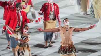 Abanderado de Tonga sorprendi&oacute; en los Juegos Ol&iacute;mpicos Tokyo 2020