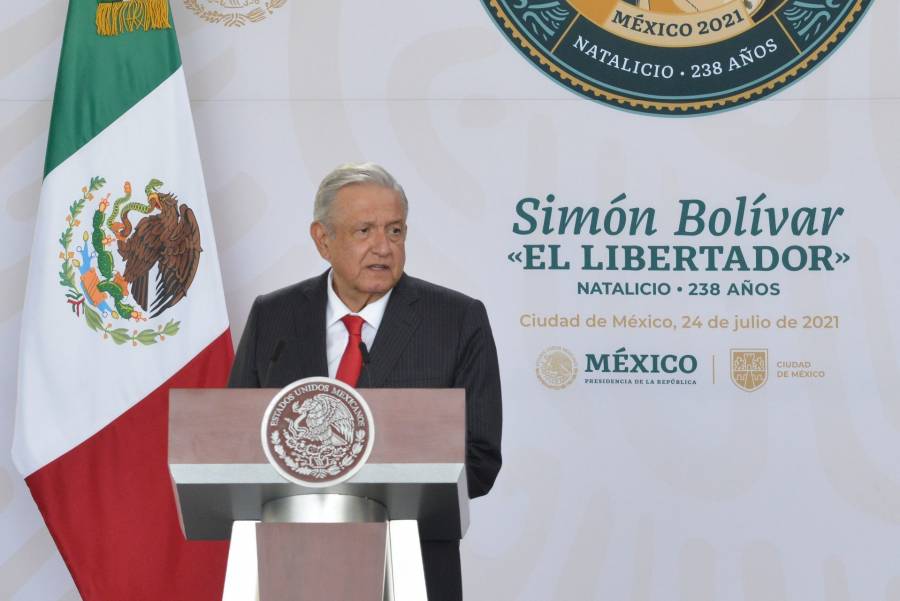 En el natalicio de Simón Bolivar, AMLO pide formar un bloque al estilo de la Unión Europea