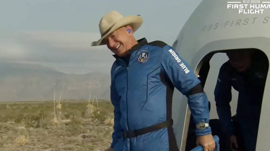 Ofrece Bezos 2 mil mdd a NASA a cambio de contrato para construir nave para viaje a la Luna