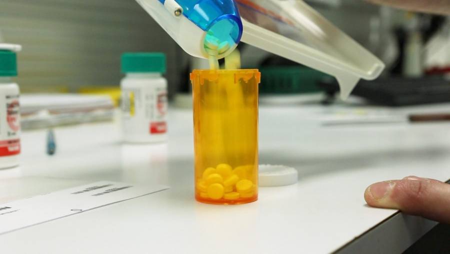 Farmacéuticas aceleran el paso para tratamiento vía oral contra la Covid