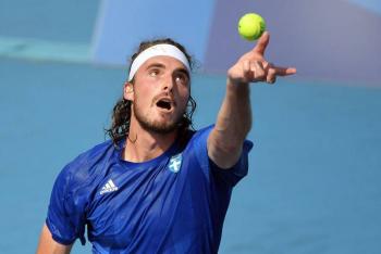 Stefanos Tsitsipas eliminado en octavos de final del torneo olímpico de tenis