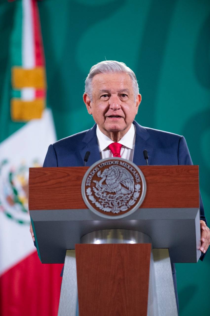 AMLO pide a tribunales que se bajen el sueldo; son burócratas e ineficientes, dice