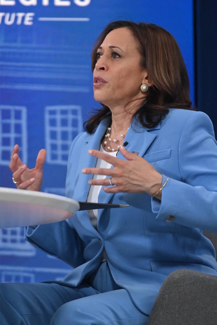EEUU por sí solo no puede atacar migración ilegal: Kamala Harris