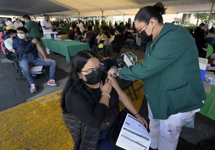 Reagendan vacunación en Iztacalco