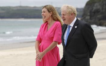 Boris Johnson espera a su segundo hijo
