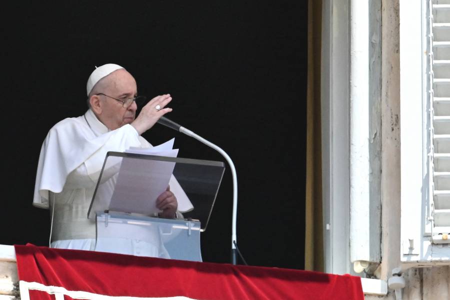 Papa Francisco manda saludos al presidente peruano, Pedro Castillo