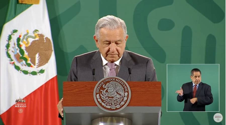 AMLO llama a vacunarse; podría vacunarse a niños