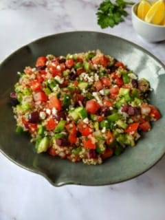 Chef Doreen Colondres recomienda en verano Ensalada de Quinoa Griega