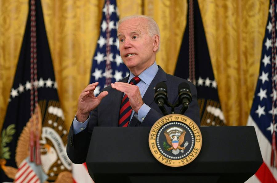 Biden pide al gobernador de Nueva York que renuncie por denuncias de acoso sexual