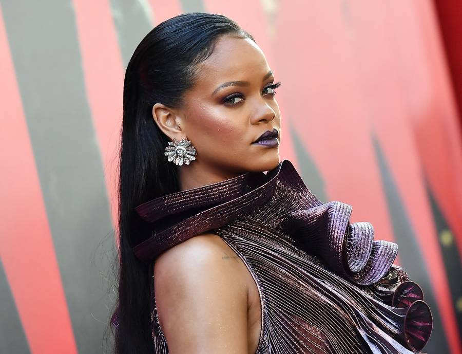 Rihanna, valorada en mil 700 millones de dólares: Forbes
