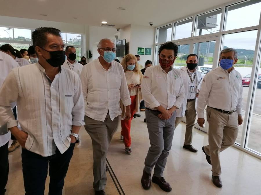 Nayarit: Atiende Zoé Robledo el incremento de capacidad hospitalaria por Covid-19